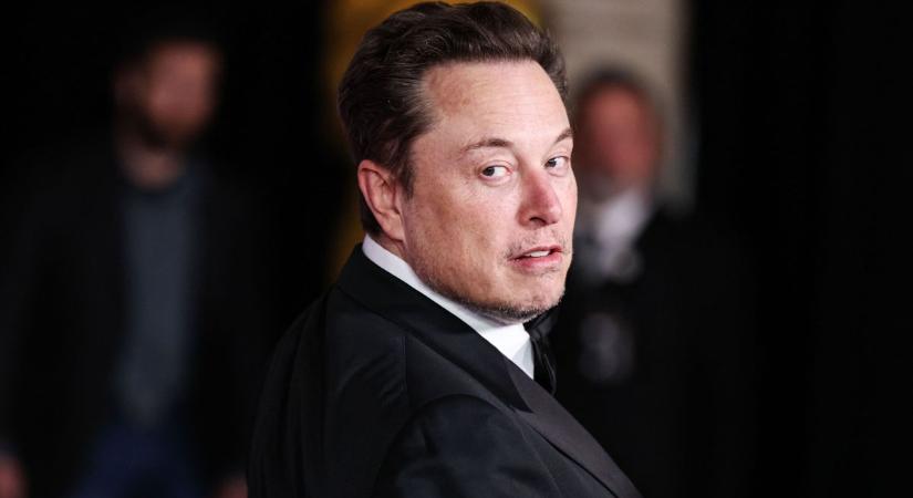 Elon Musk újra hoppon maradt: az amerikai légierő is megszakította a SpaceX tesztjeit