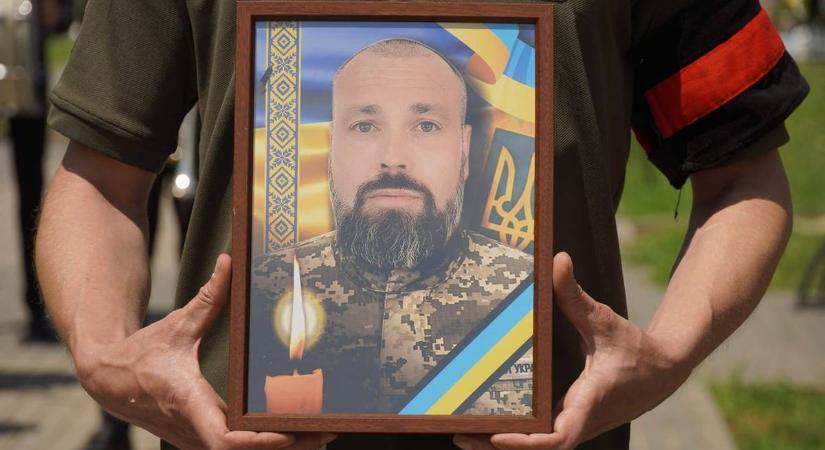 Ungváron elbúcsúztak a 44 éves Viktor Nabozsnijtól