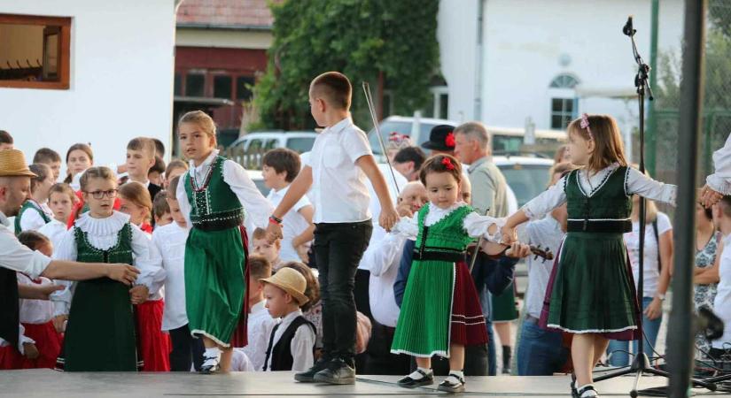 Vasárnap kezdődik a magyarlapádi néptánctábor