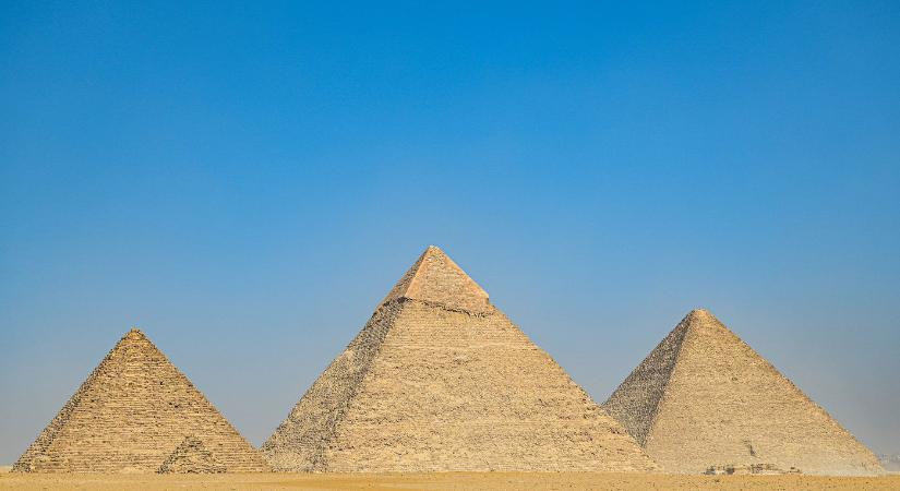 Képet mutattak Egyiptom mutáns piramisáról, ahova ember nem léphet be