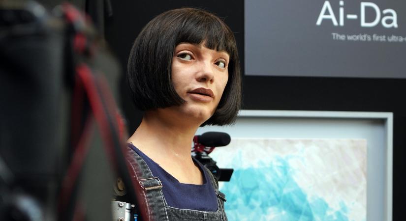 Így fest III. Károly egy humanoid robot szemével – egy olajképen