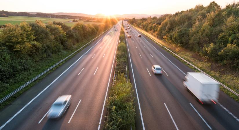Rendkívüli dolgot közöltek az M1-M7-es bevezető szakaszáról: ezt minden autósnak tudnia kell