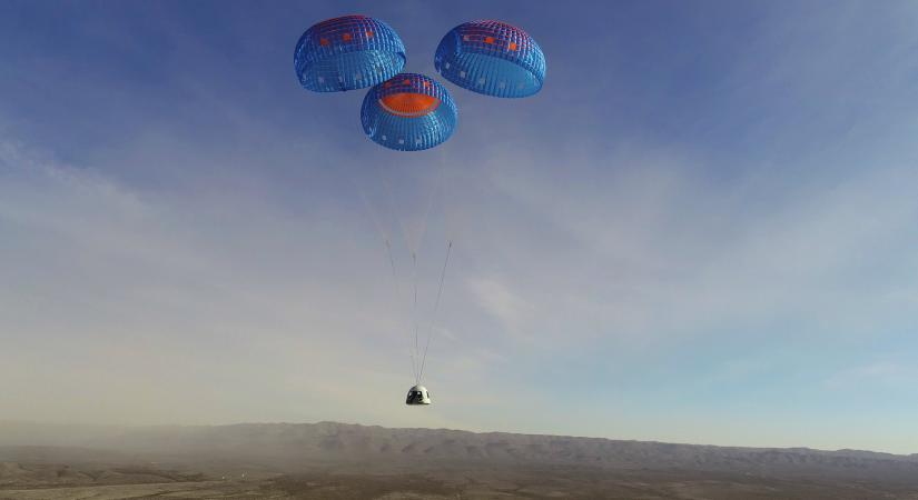 Sikeresen tesztelték a Blue Origin űrturistáknak fejlesztett űrkapszuláját