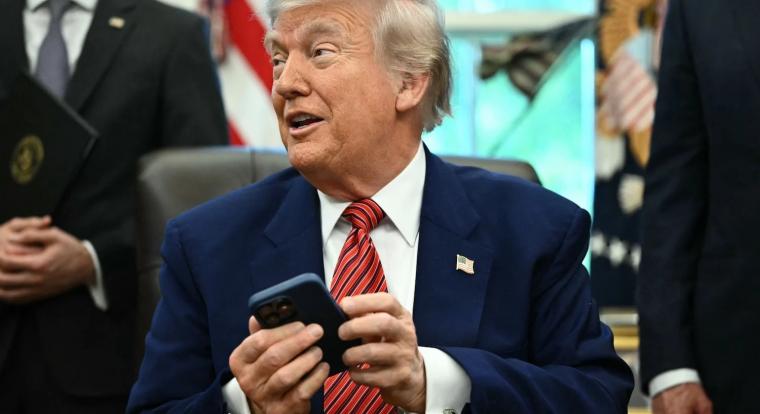 Sith már úgyis volt, most Supermant csinált Trumpból a Fehér Ház - elfedve azt, ki is a hős és mit jelképez