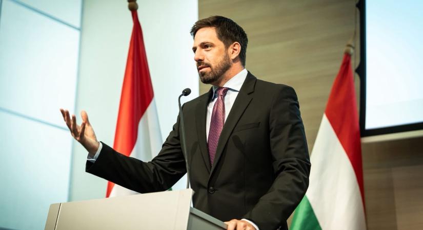 “Egy magyar embernek azért kellett meghalnia, mert az ukrán állam pribékjei agyonverték”- mondta a KKM államtitkára