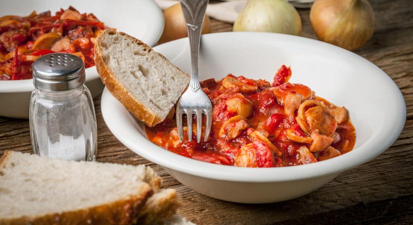 Szaftos lecsós szelet csirkemellből: mennyei és diétás nyári recept
