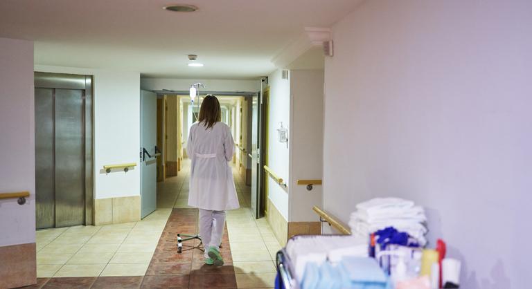 A duálpraxis árnyékában: legálisan vasalják be az eltűnt hálapénzeket az orvosok