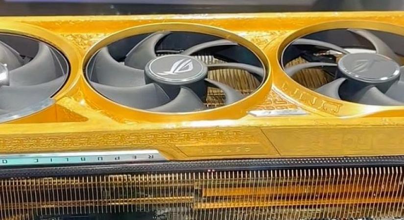 Több kiló színarannyal borított, 170 millió forintos RTX 5090 videókártyát villantott az ASUS