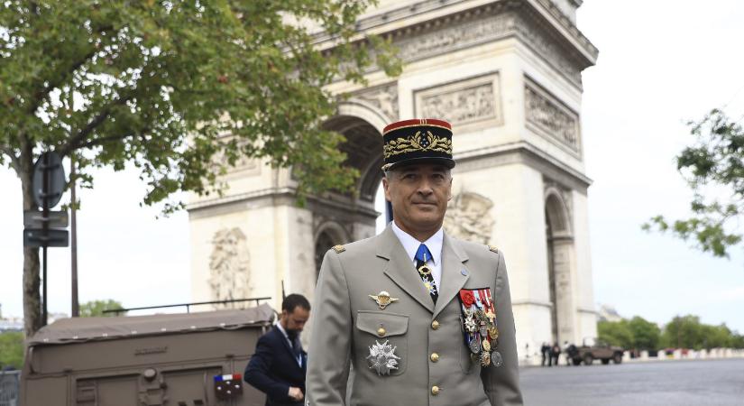 A francia vezérkari főnök szerint Oroszország Franciaországot jelölte meg legfőbb európai ellenfelének