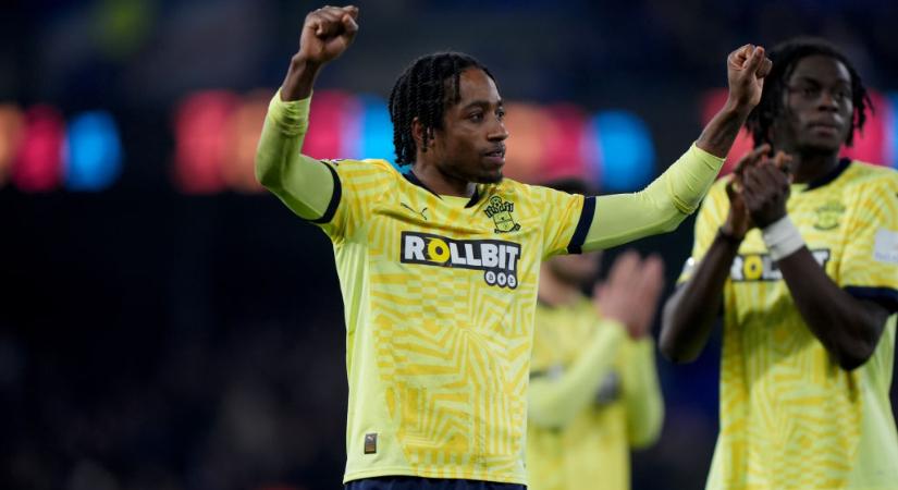 A Southamptontól távozó védőt szerződtetné a Fulham – sajtóhír