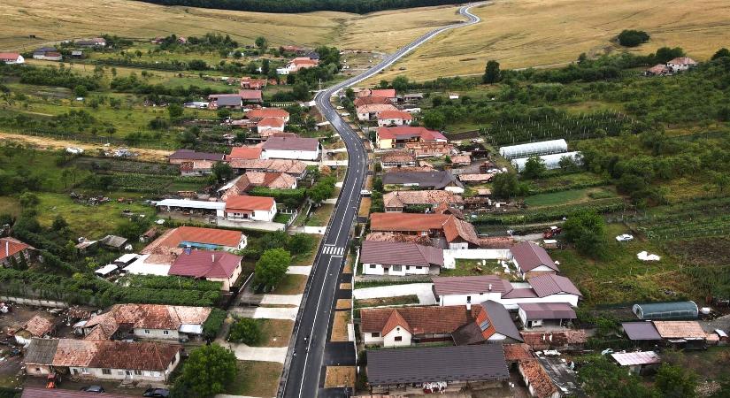 Szilágyság: lezárult két megyei útszakasz korszerűsítése