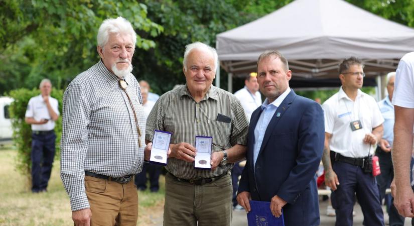 Polgárőrök megyei napja: Velencén köszöntötték őket (galéria)