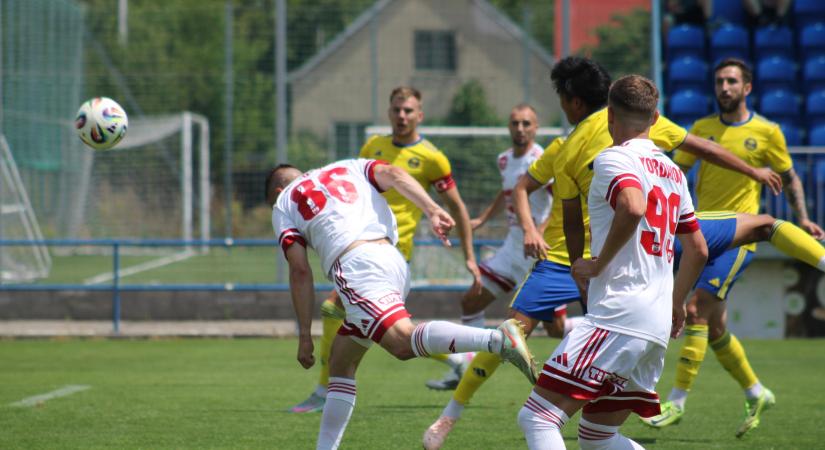 Novothny-dupla, túlünneplés, sima győzelem – halad a Kisvárda
