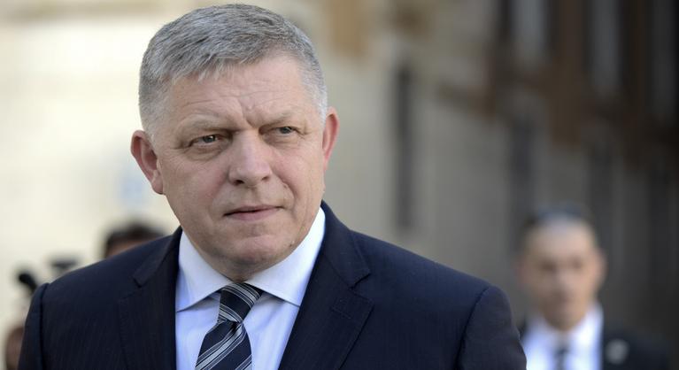 Egyedül maradhat Magyarország, Orbán Viktor utolsó európai szövetségese kihátrál
