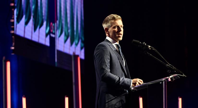 Az egyetemek visszaszerzését ígéri Magyar Péter