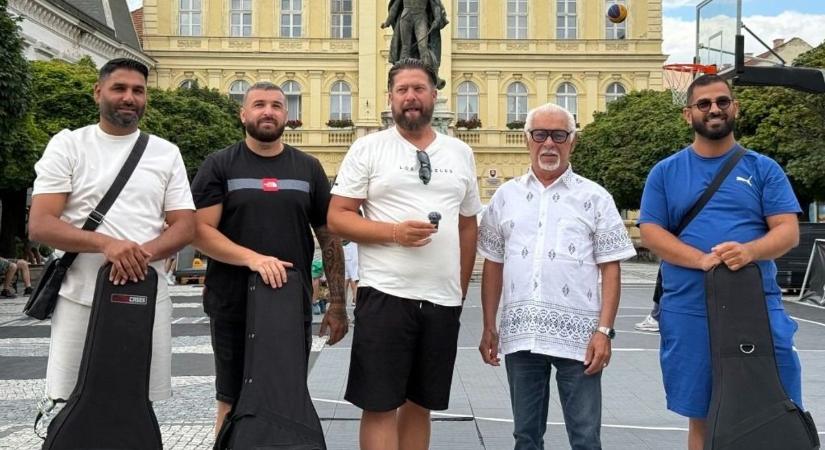 Világsztár bukkant fel Észak-Komáromban, azonnal "utcazenélni" kezdett videó
