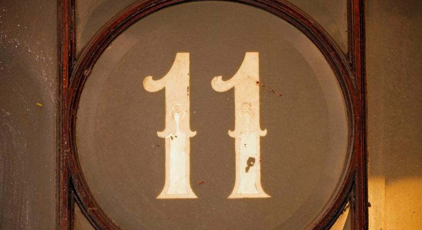 111, 222: Mit üzen neked az univerzum a visszatérő számsorokkal?