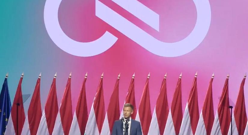 Magyar Péter ismertette a Tisza Párt kormányzati programját