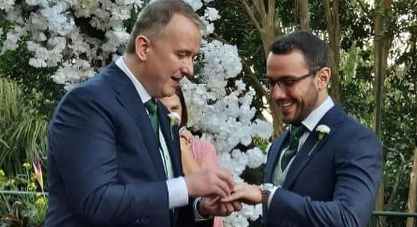 Brazíliáig ment melegházasodni a DK pártigazgatója