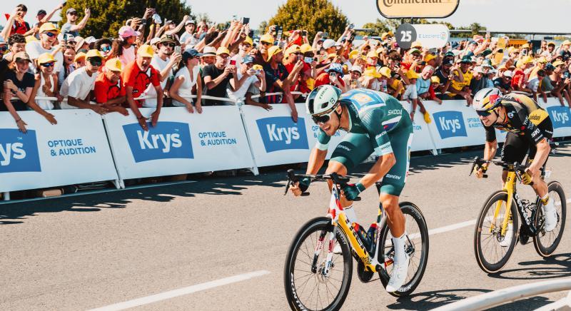 Tour de France 2025: Jonathan Milan nyert Lavalban