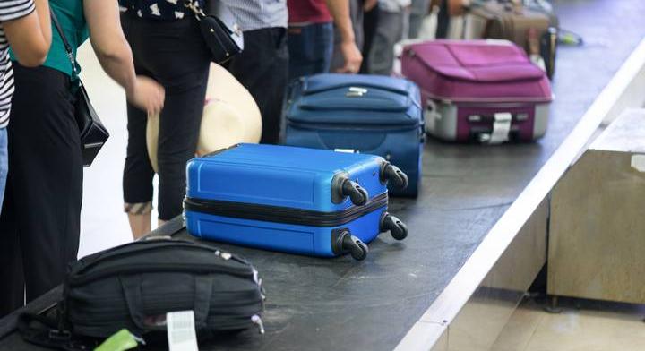 Ezért ne jelöld meg a bőröndödet utazáskor, nagyon rosszul járhatsz