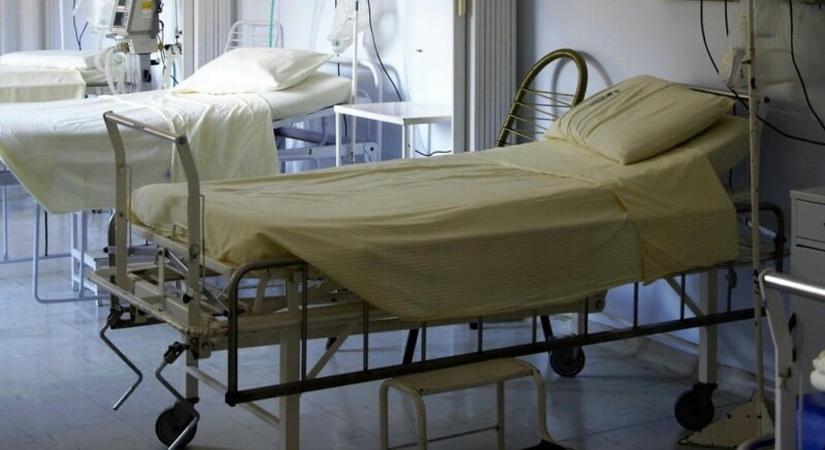Rutin mandulaműtét után halt meg egy férfi a kórházban
