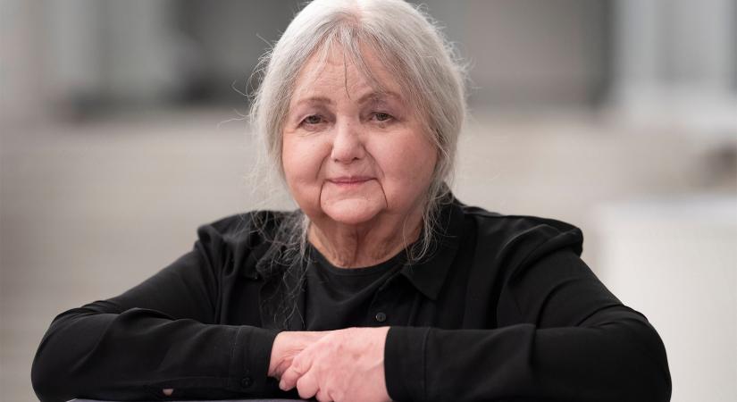 Pogány Judit gyógyíthatatlan, mégis visszatér és egyszerre 100 hangon szólal meg