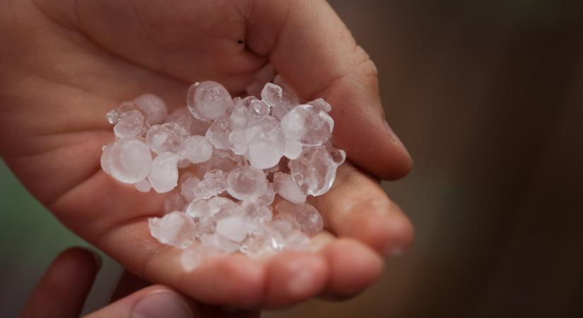 Lecsapott a vihar: durva jégeső verte el ezt a térséget