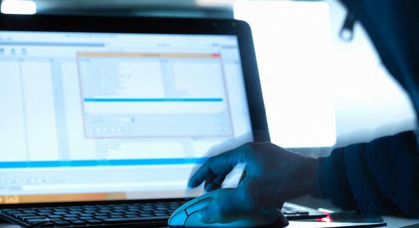 Ez a magyar oktatás érdeme – Három érmet szereztek a magyar diákok a Közép-Európai Informatikai Diákolimpián