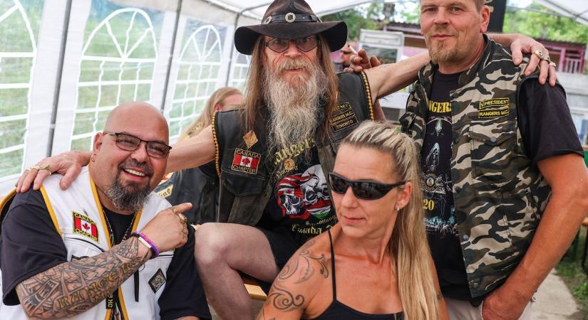 Rock'n'roll és bőrszerkó: motorostalálkozó Esztergomban
