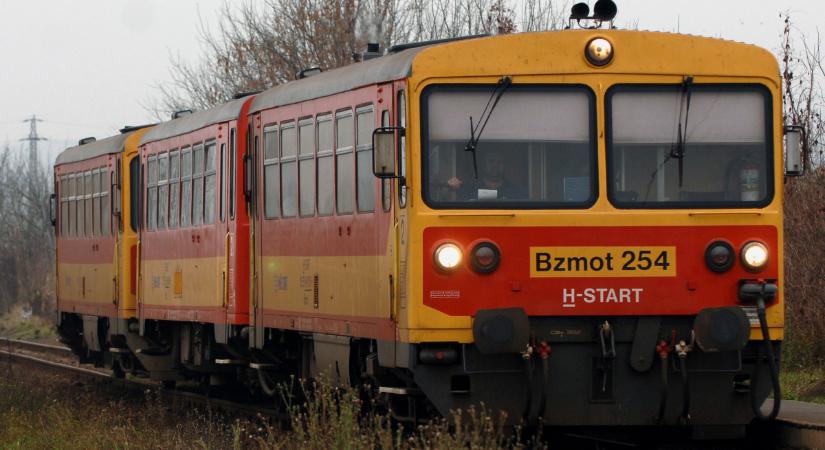 Vasutasok Szakszervezete: abból nem lesz eredmény, hogy az utasok a Facebookon mérgelődnek