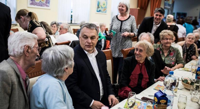 Kevés pénzből nagy propagandával sok szavazat – ez a Fidesz célja a nyugdíjasokkal