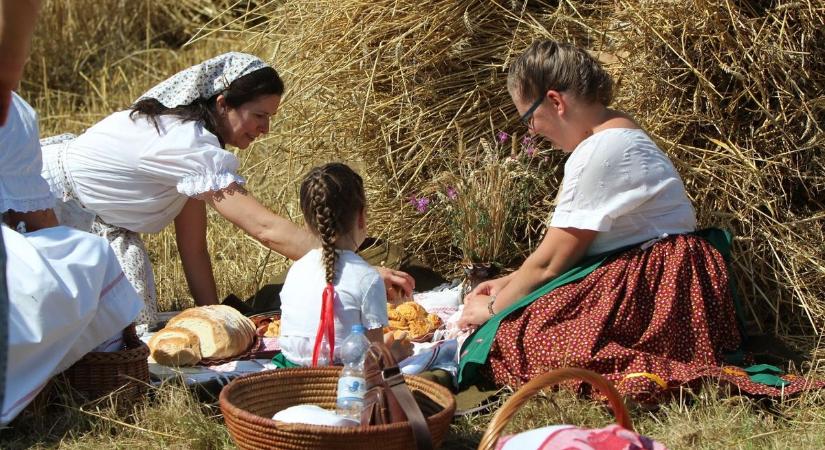 Kasza, pálinka, rétes – mintha megállt volna az idő Kisszékelyben (GALÉRIA)