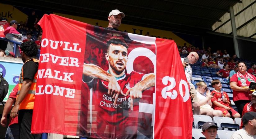 Megható módon emlékeztek meg Diogo Jotáékról a Liverpool meccse előtt
