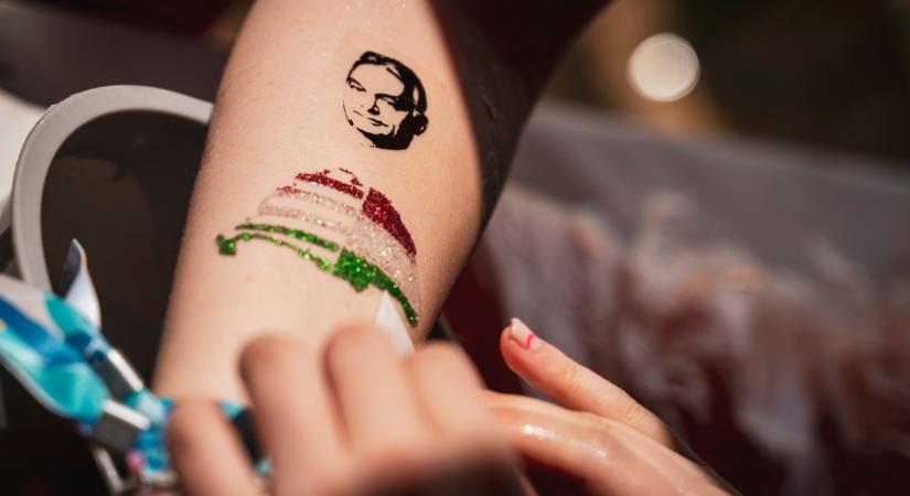 A Mandiner ellátogatott az EFOTT-ra, hogy kiderüljön, tényleg zúg-e a mocskos Fidesz