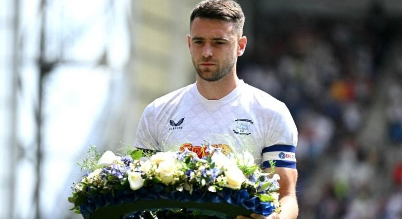 Először adott interjút a Liverpool vezetőedzője Diogo Jota halála óta – még az ellenfél csapatkapitánya is előtte tisztelgett