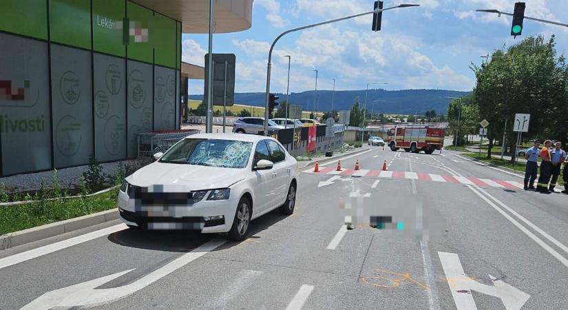 TRAGÉDIA: Zebrán gázoltak halálra egy idős nőt