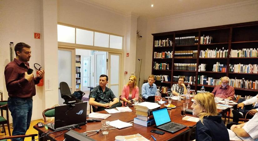 Hiánypótló konferencia a szlovákiai magyar fiatalok társadalmi helyzetéről