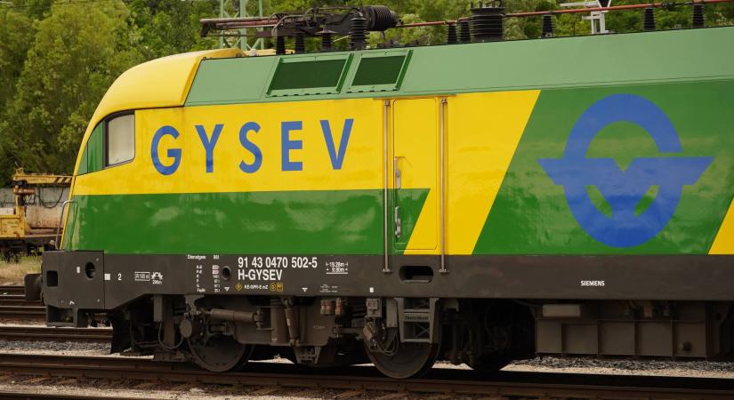 Megmentették egy férfi életét a tatai vasútállomáson