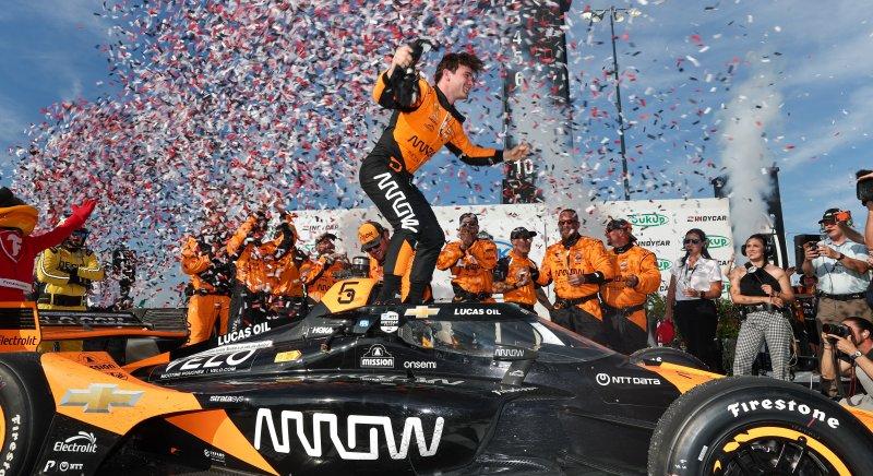 IndyCar: O’Ward és Palou győzött az iowai oválon