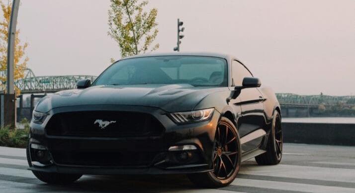 Veszélyes hiba miatt 850 ezer járművet hívtak vissza – Ezek a Ford modellek érintettek