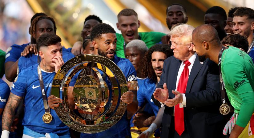 Máris megvan a hét videója: Donald Trump ellopta a show-t a díjátadón