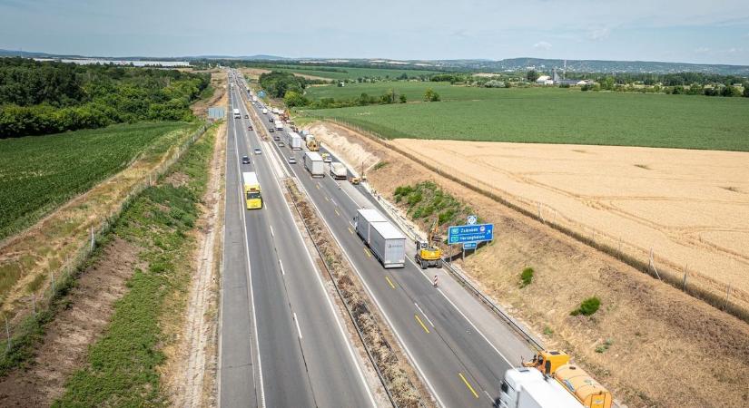 Autósok tízezreit érinti, amit most bejelentettek az M1-es autópályáról