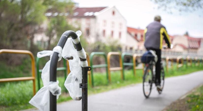 Félelem Eger utcáin - egy gyalogos nyakából óriási értékű aranyláncot szakított ki
