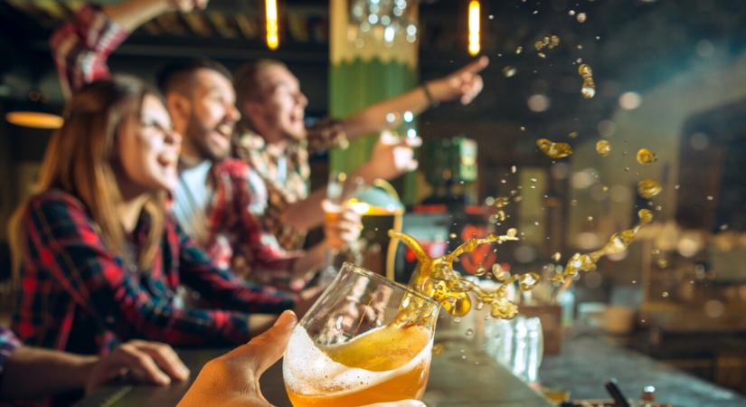 Képernyőn a magyar, a spanyol és a szerb vízilabda-válogatott