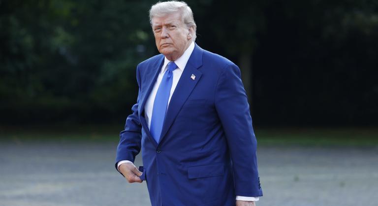 Példátlan gesztust tett III. Károly, másodszor is meghívta Windsorba Donald Trumpot
