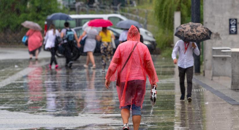 Többfelé zivatarokra és viharos szélre számíthatunk, elsőfokú figyelmeztetést adtak ki