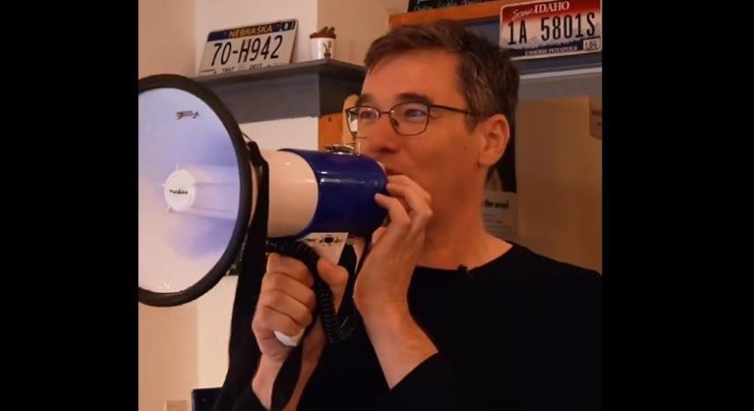 Visszaszerezte Karácsony Gergely a bömbit, amit még a Pride-on hagyott el