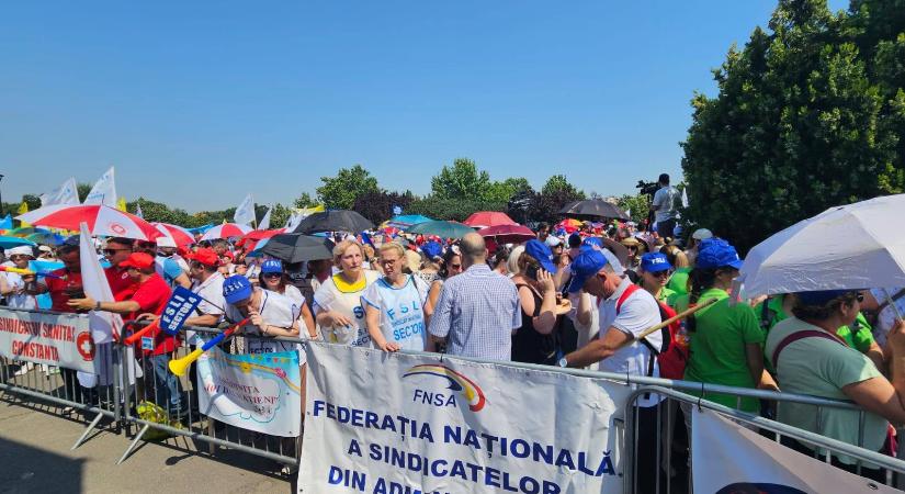 Tiltakoznak a „bűnbakká tett” közigazgatási alkalmazottak