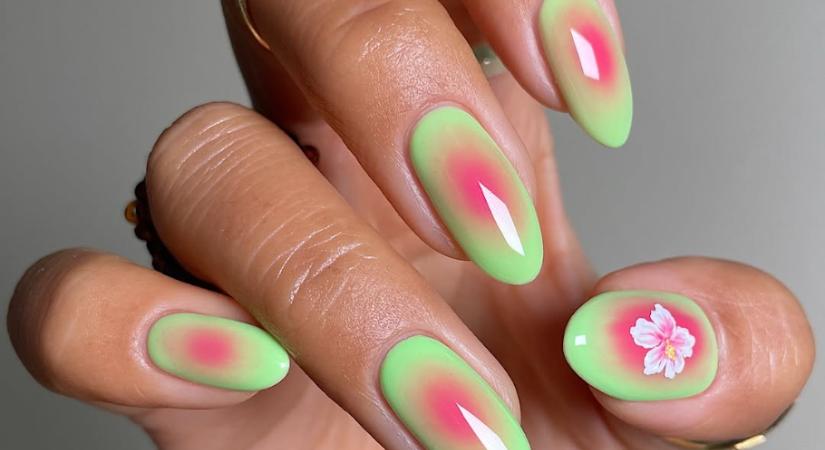 Manikűr a nyárra: próbáld ki te is a guava nailst!